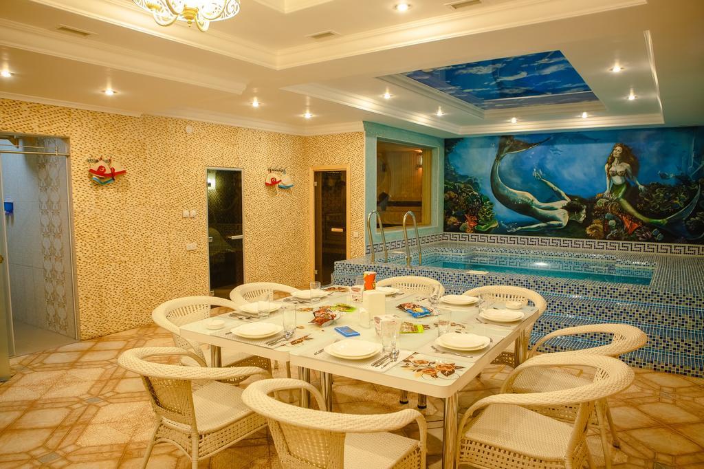 Luxury House Hotel Shymkent Bagian luar foto